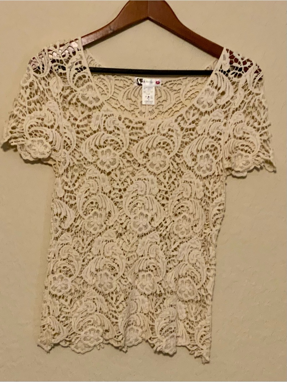 Body Central Cream Crochet Lace Short Sleeve Top